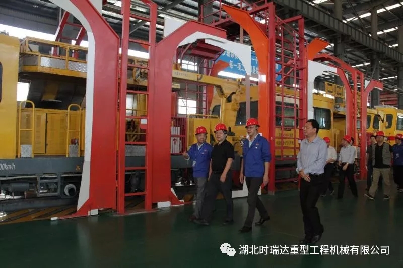 湖北省第三巡视组莅临FH（中国）重工参观考察