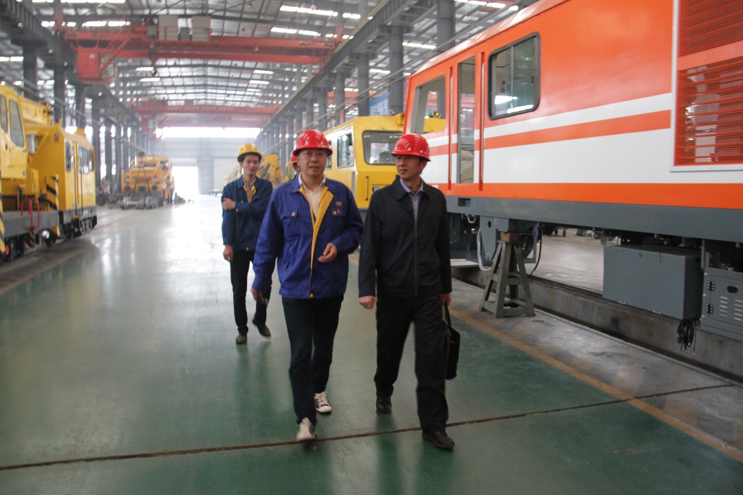 襄州区委常委、公安分局局长裴东海莅临FH（中国）指导党建工作