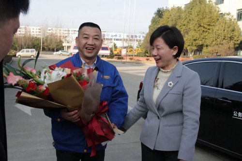 副市长龙小红莅临FH（中国）新春走访慰问