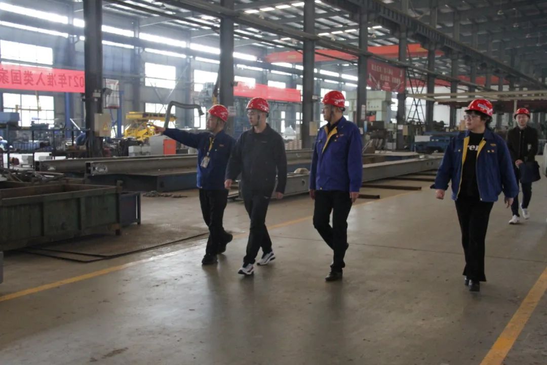 襄阳市委巡察办主任安雪尽莅临FH（中国）重工考察调研